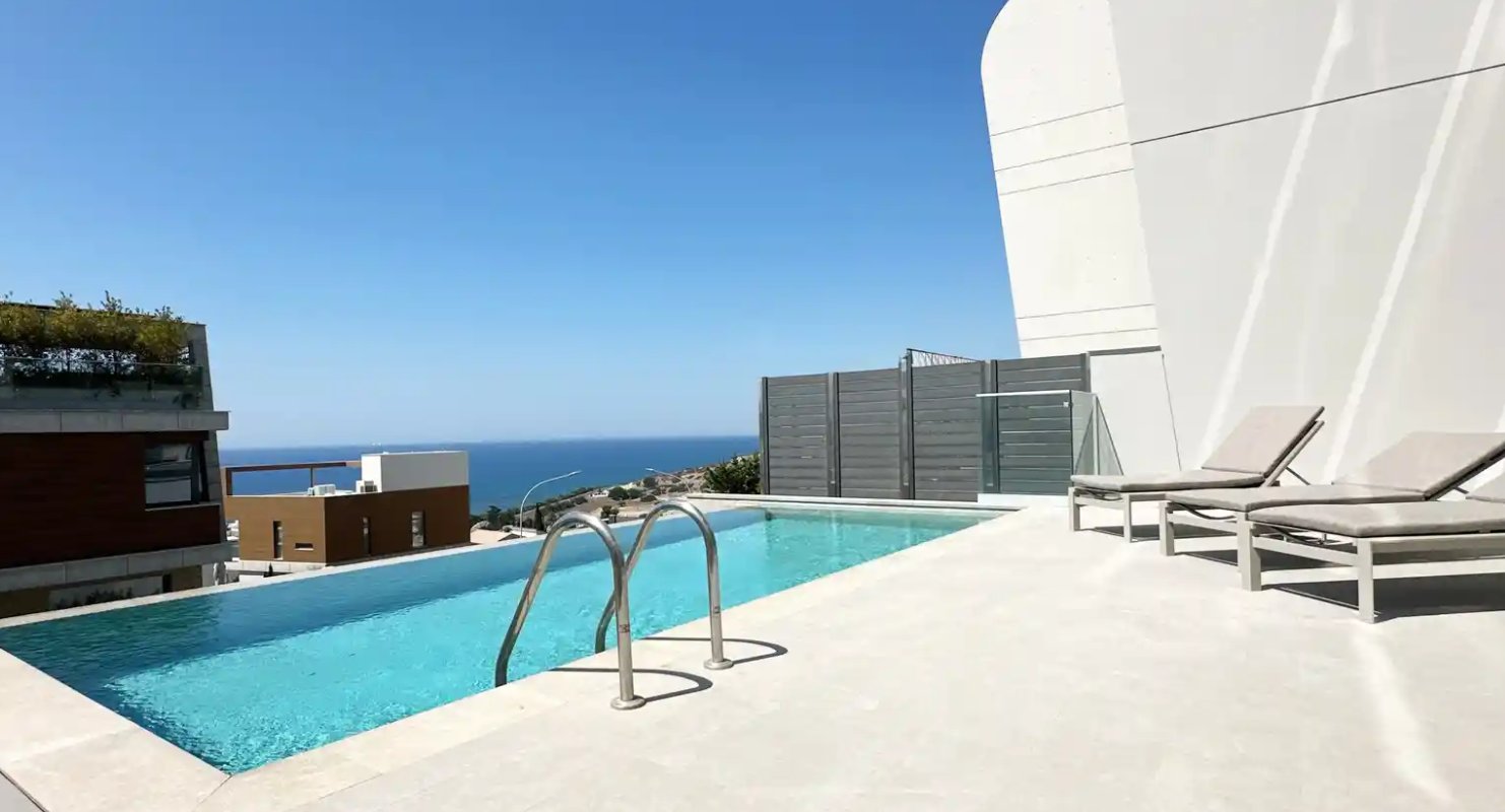 Spacious 5-Bedroom Villa in Agios Tychon Tourist Area, Limassol