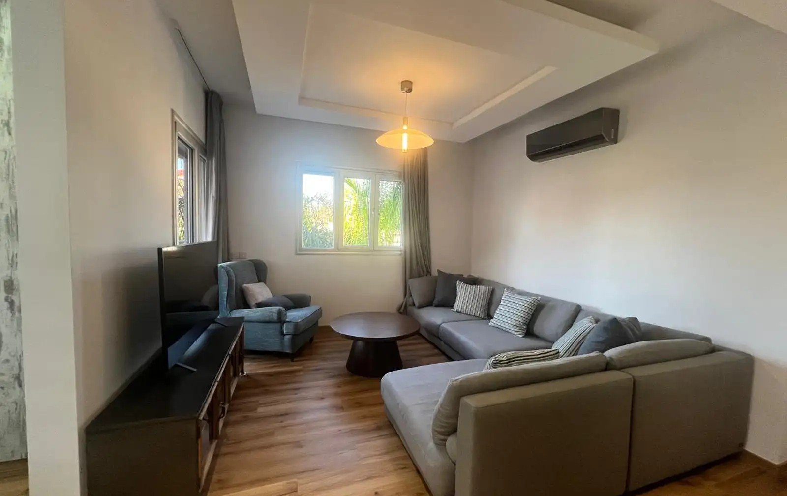 1-bed furnished apartment in Potamos Germasogeias, Limassol photo 2