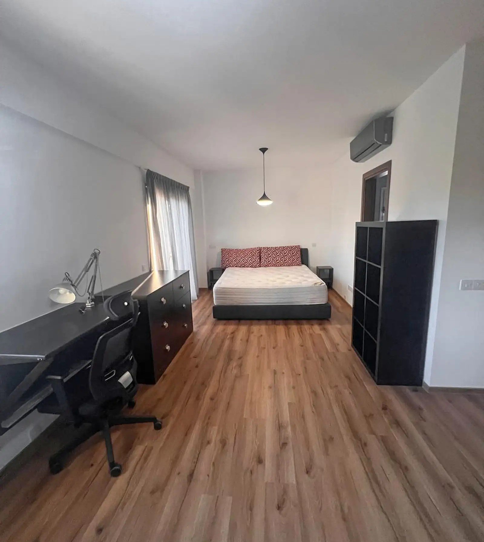 1-bed furnished apartment in Potamos Germasogeias, Limassol photo 6