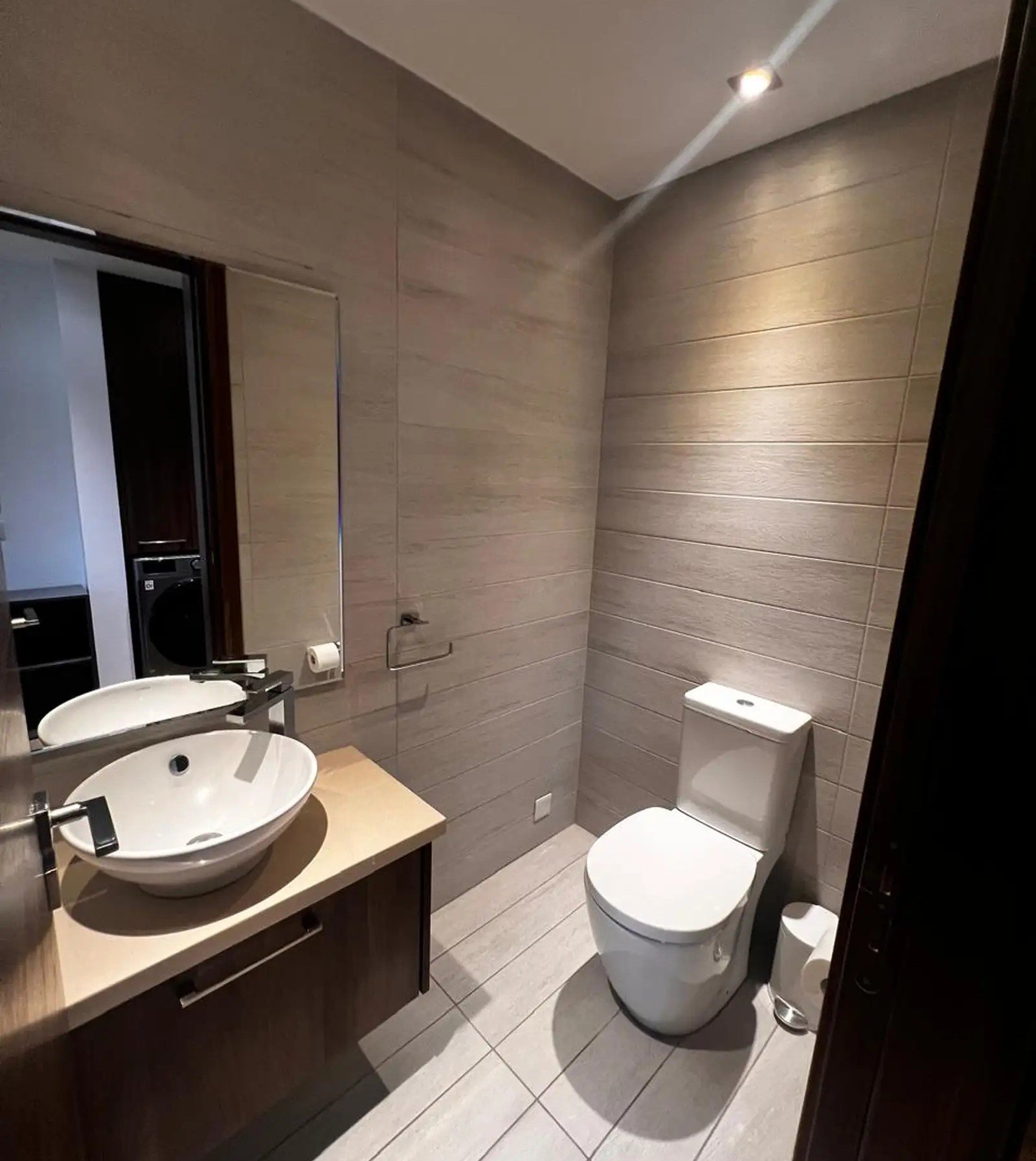 1-bed furnished apartment in Potamos Germasogeias, Limassol photo 9