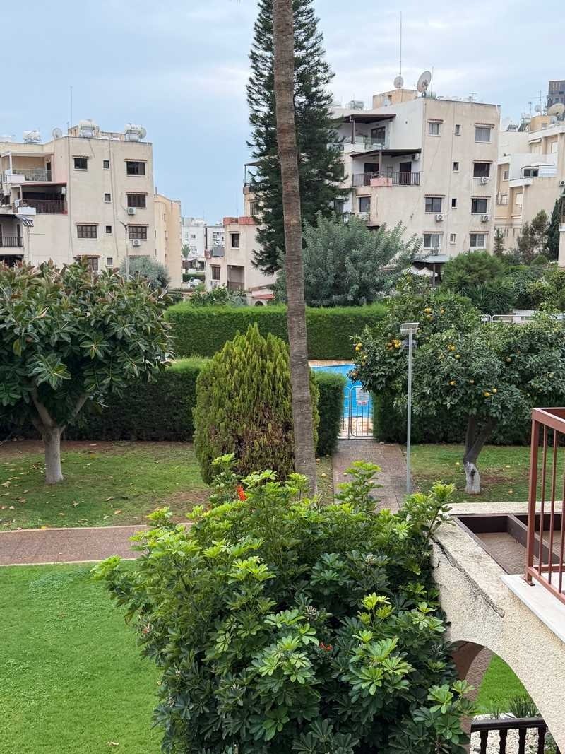 2-bed furnished apartment with pool in Agios Tychon, Limassol photo 4