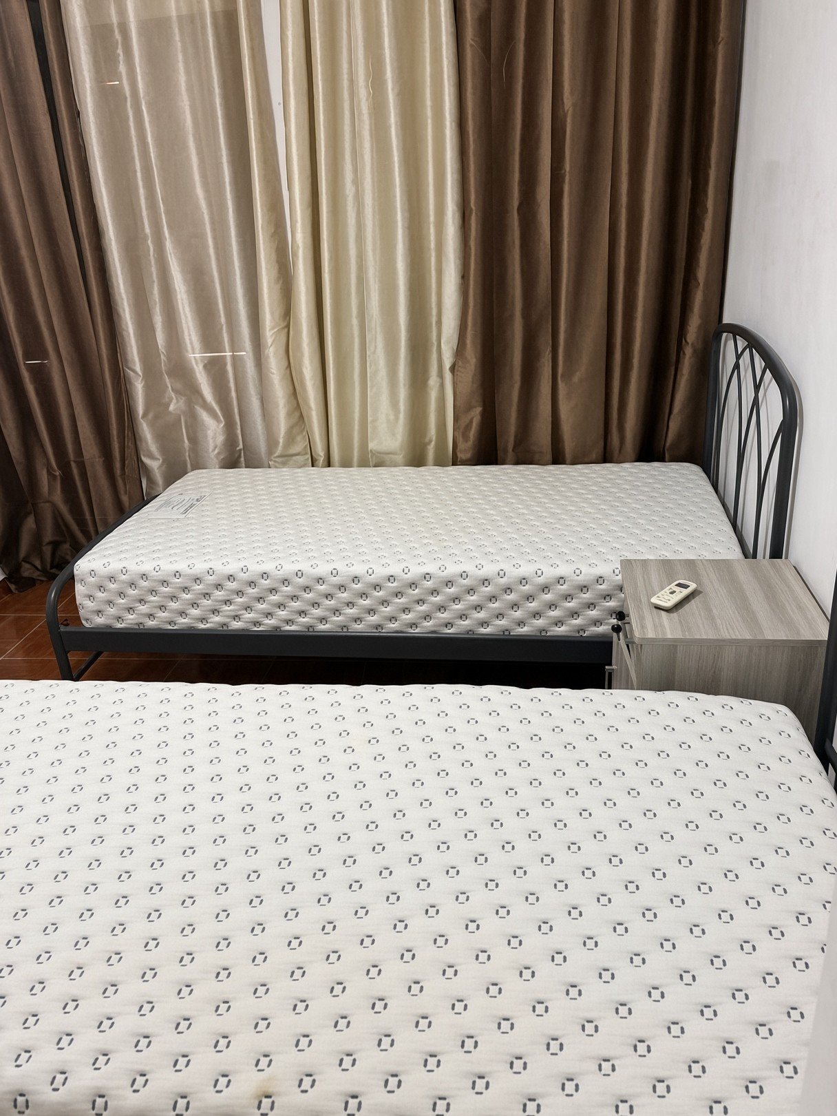 2-bed furnished apartment with pool in Agios Tychon, Limassol photo 9