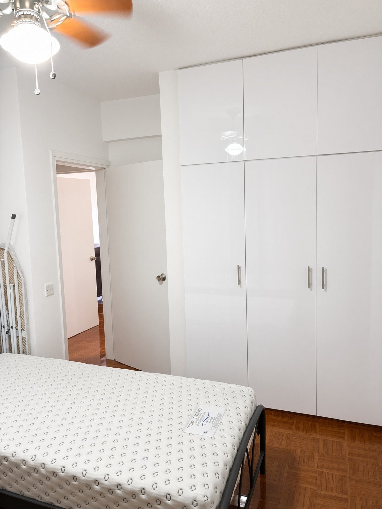 2-bed furnished apartment with pool in Agios Tychon, Limassol photo 11