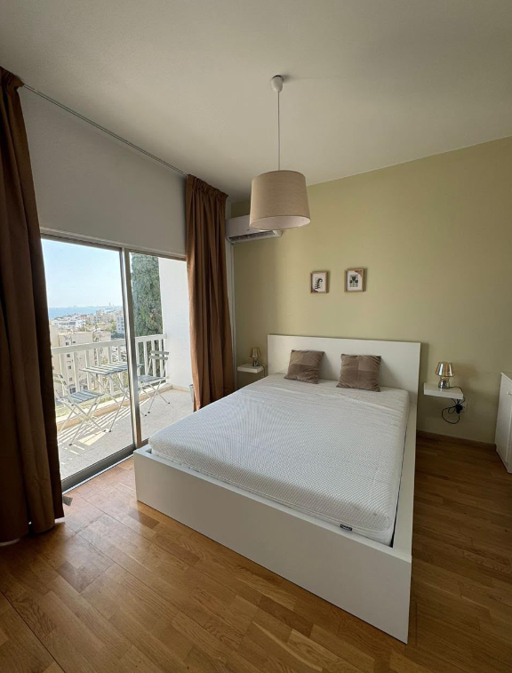 1-bed sea-view apartment in Agios Tychonas, Limassol photo 2