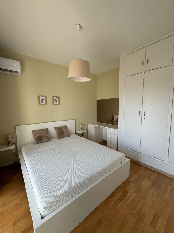 1-bed sea-view apartment in Agios Tychonas, Limassol photo 3