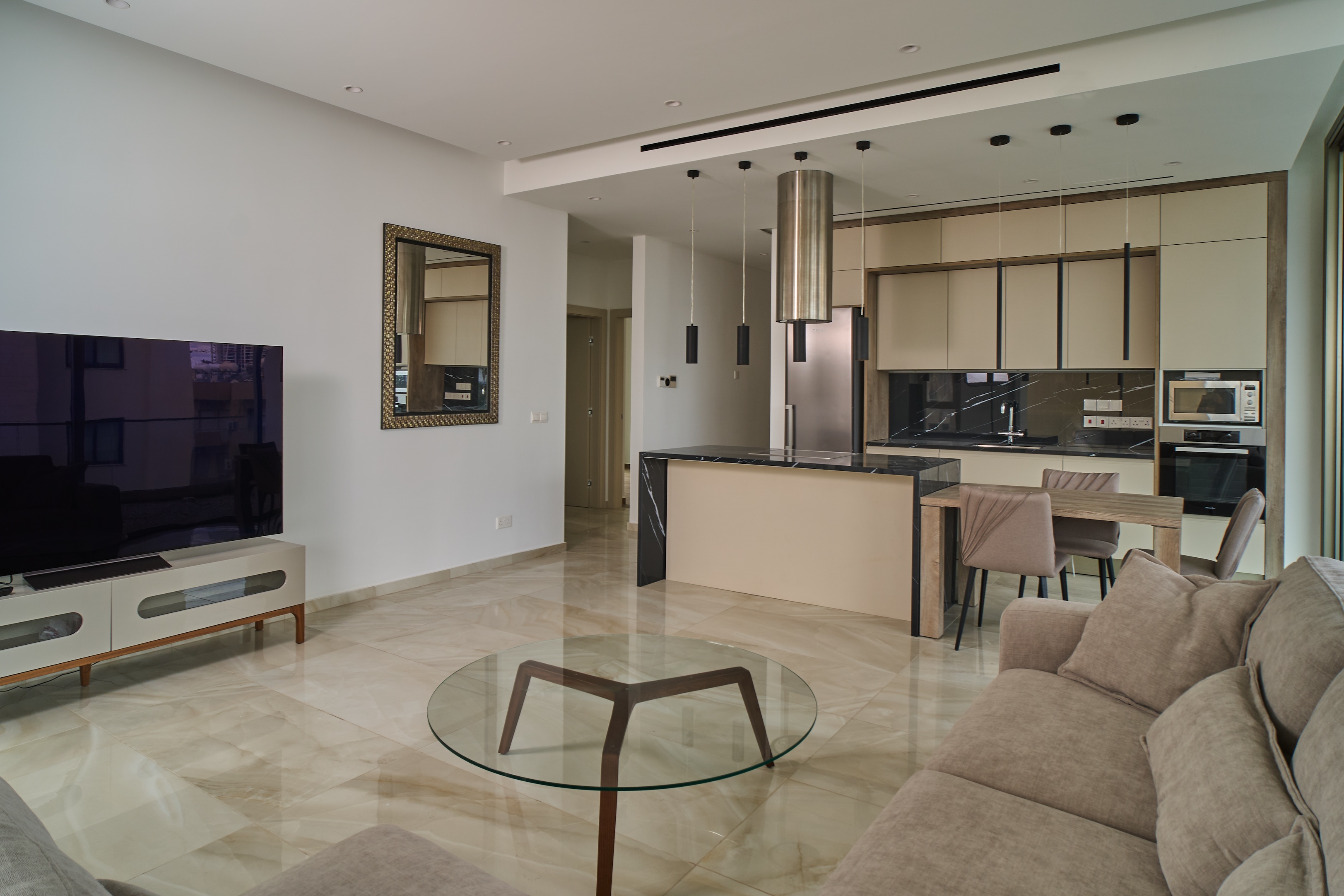 2-bed apartment with pool and garden in Germasogeia photo 11