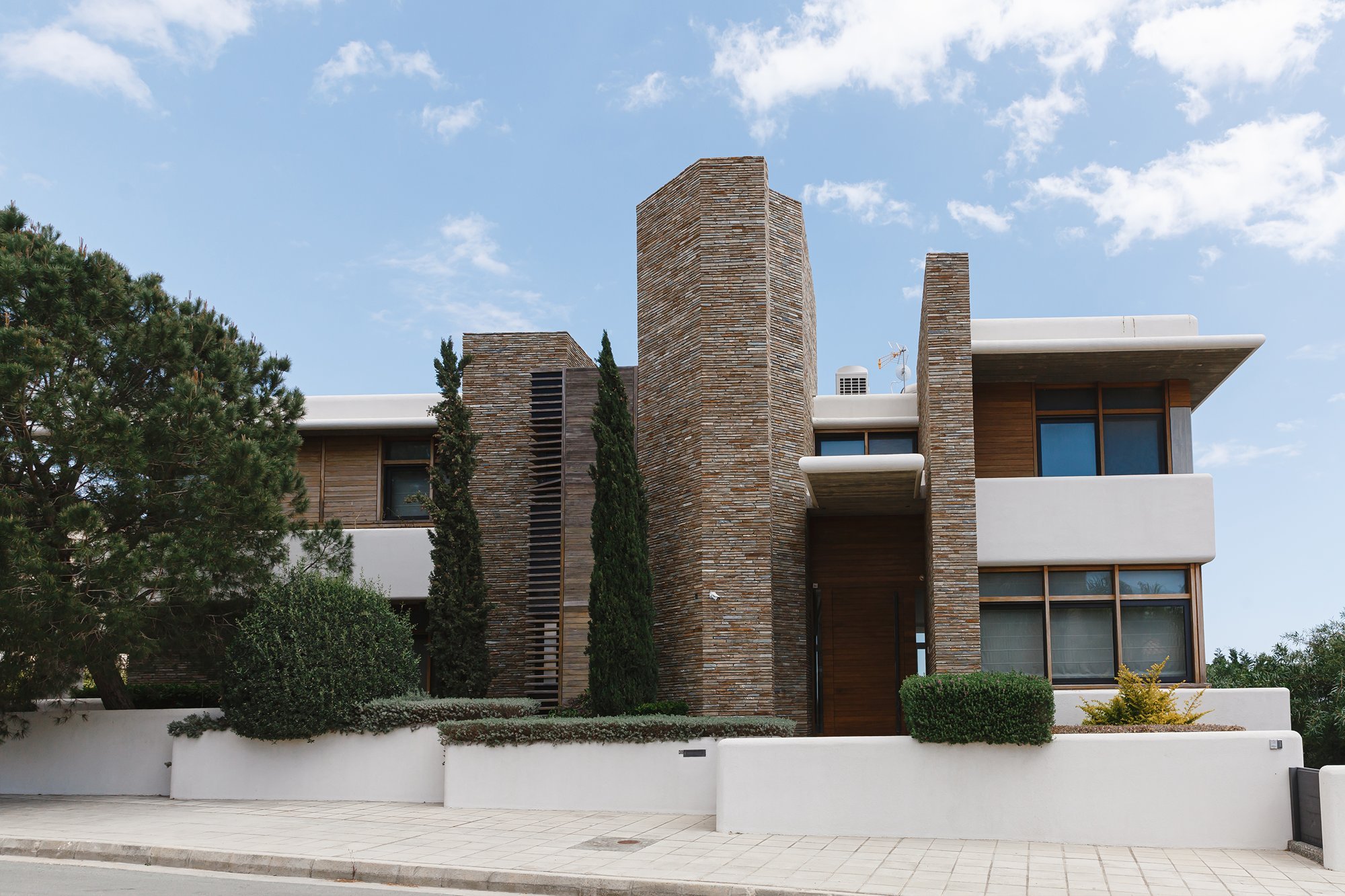 Spacious 8-Bedroom House in Agios Athanasios, Limassol