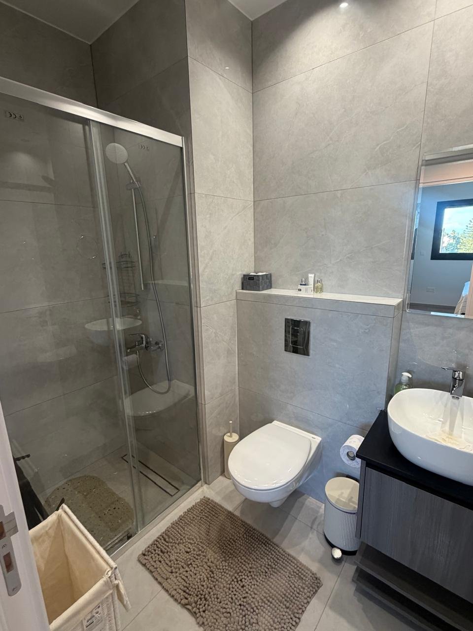 2-bed penthouse with sea views in Livadia, Larnaca photo 11