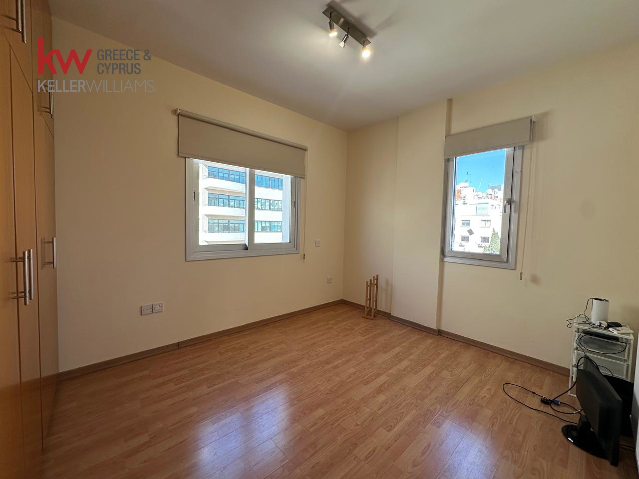 3-bed apartment with veranda on Kennedy Avenue, Nicosia photo 10