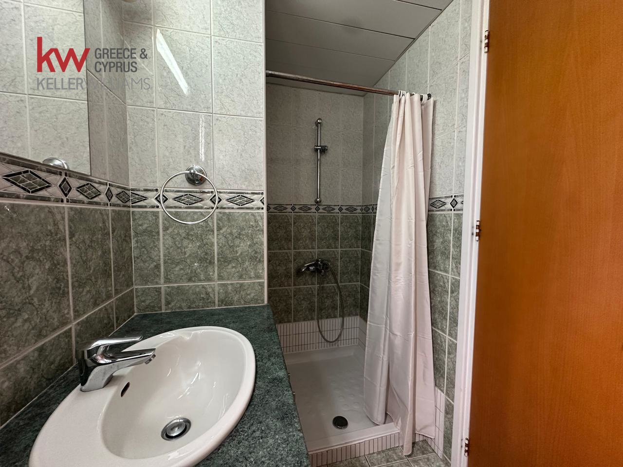 3-bed apartment with veranda on Kennedy Avenue, Nicosia photo 15