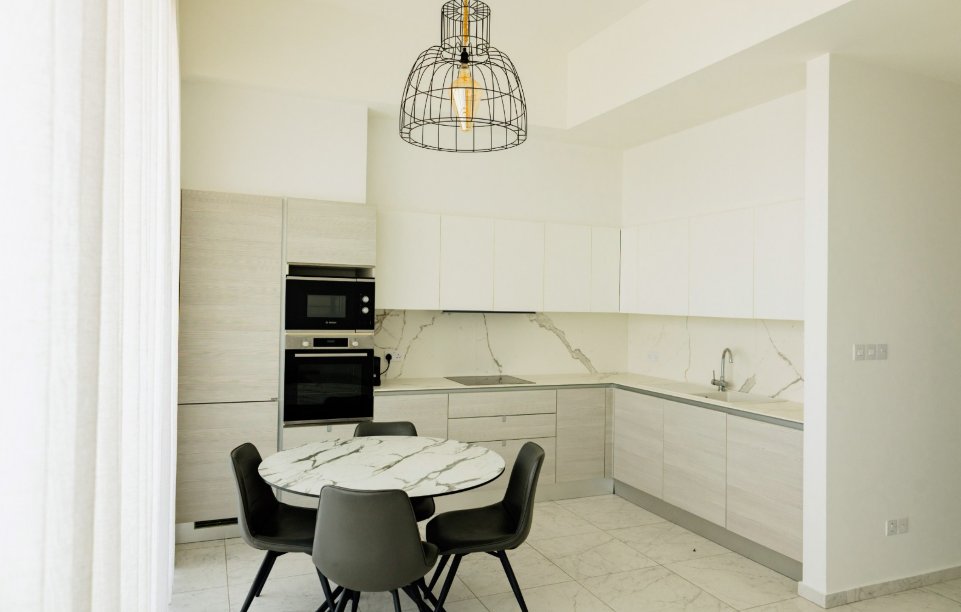 Modern 2-Bedroom Apartment in Mesa Geitonia, Limassol