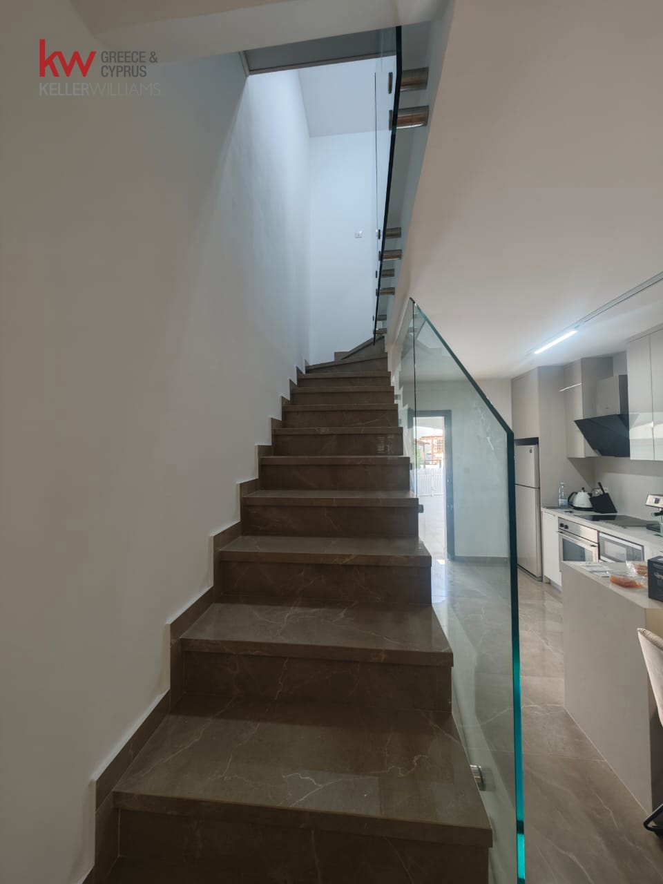 2-bed maisonette for rent in Meneou, Larnaca photo 12