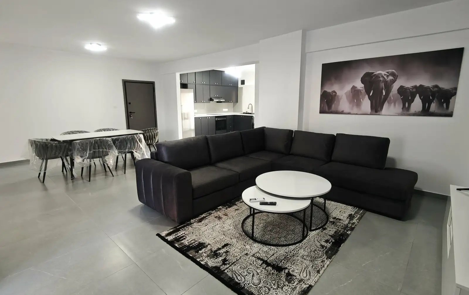 Modern 3-Bedroom Apartment in Mesa Geitonia, Limassol