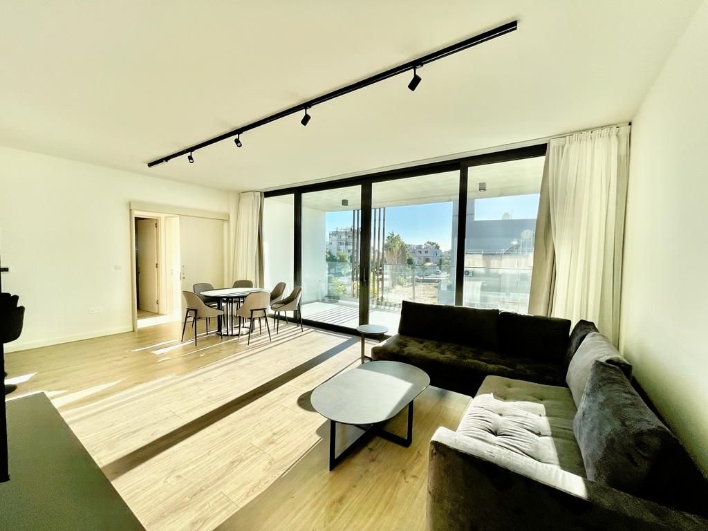 Modern 2-Bedroom Penthouse in Agia Zoni, Limassol