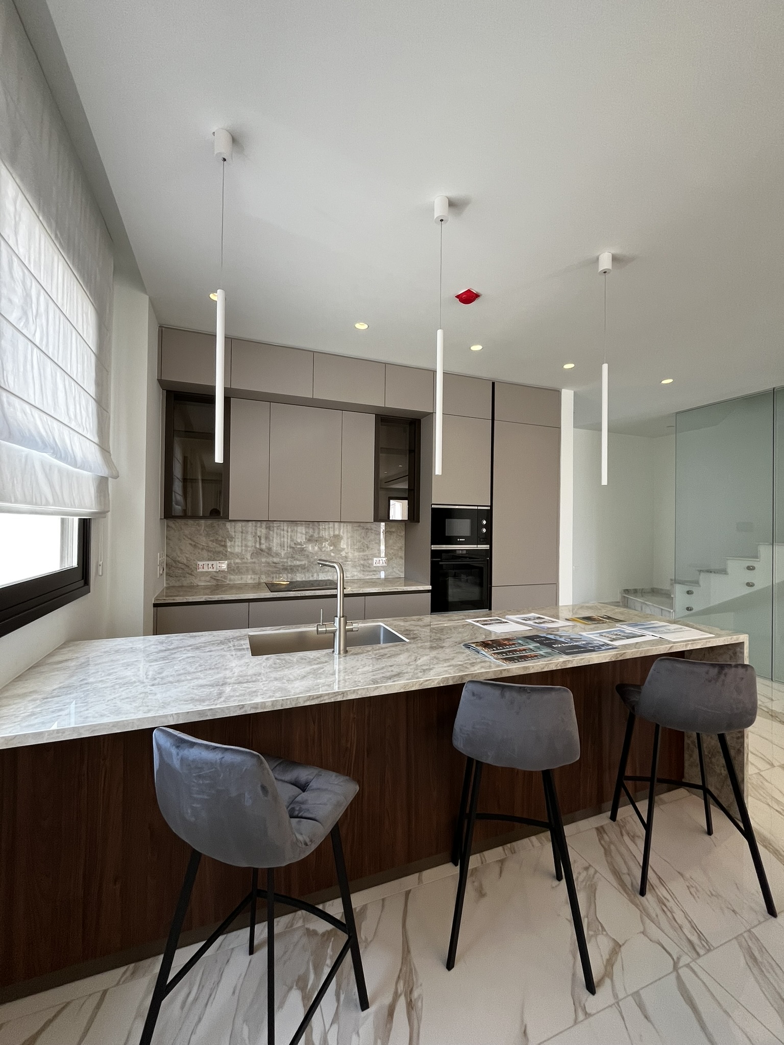 4-bed waterfront maisonette for rent in Zygi photo 20