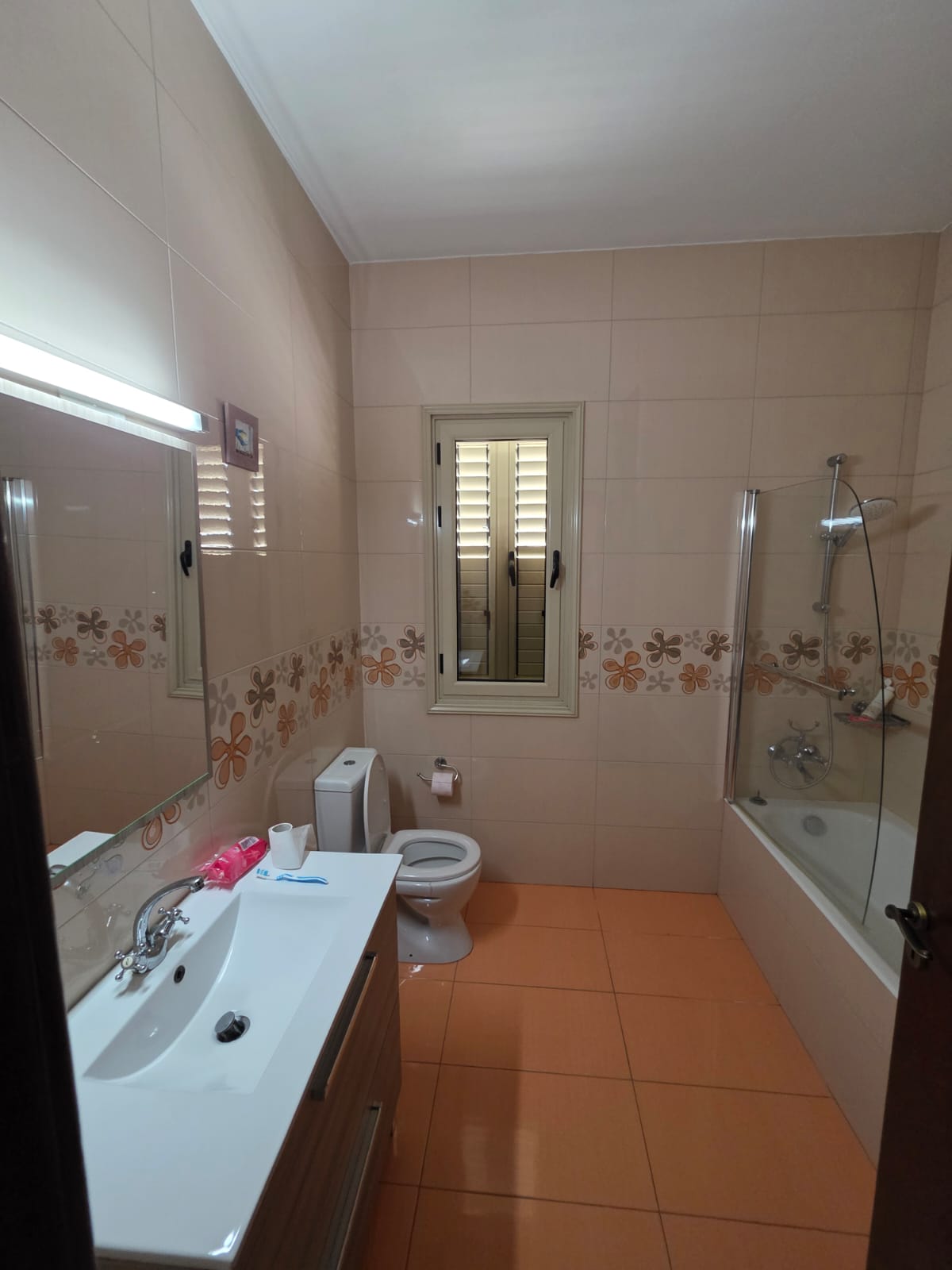 Elegant 3-bedroom house for rent in Faneromeni, Larnaca photo 9