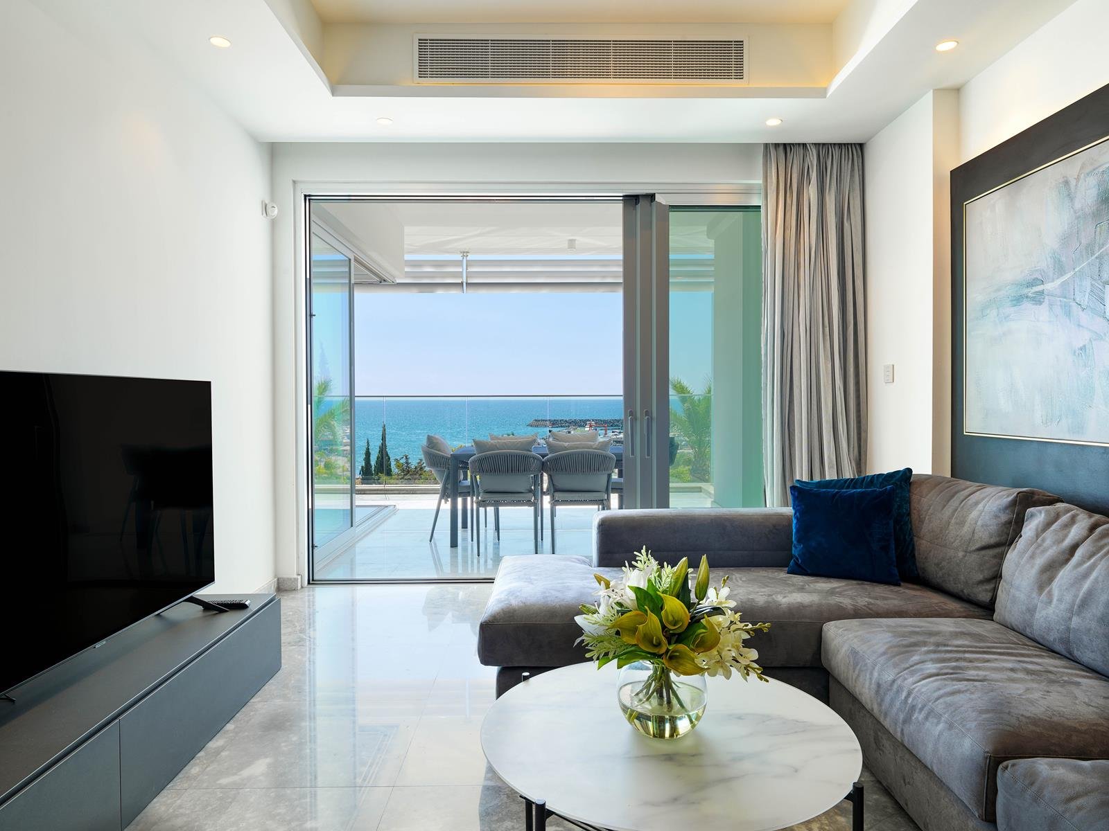 Modern 2-Bedroom Apartment in Parekklisia Tourist Area, Limassol